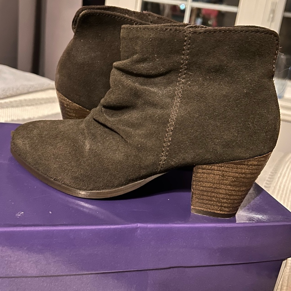 Sketcher’s Brand Heel Booties - Picture 1 of 2